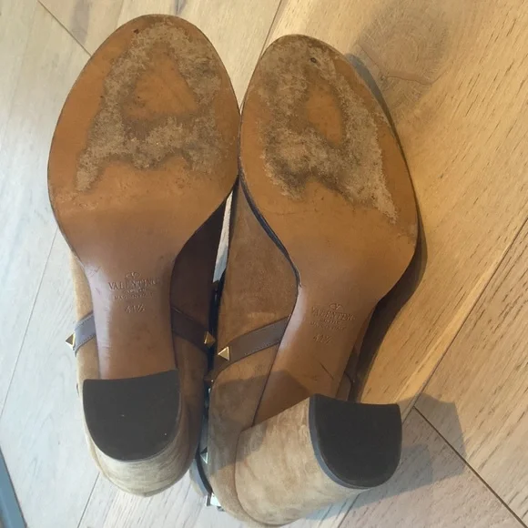 Valentino tan suede Rockstud booties sz. 41.5 - Picture 5 of 14